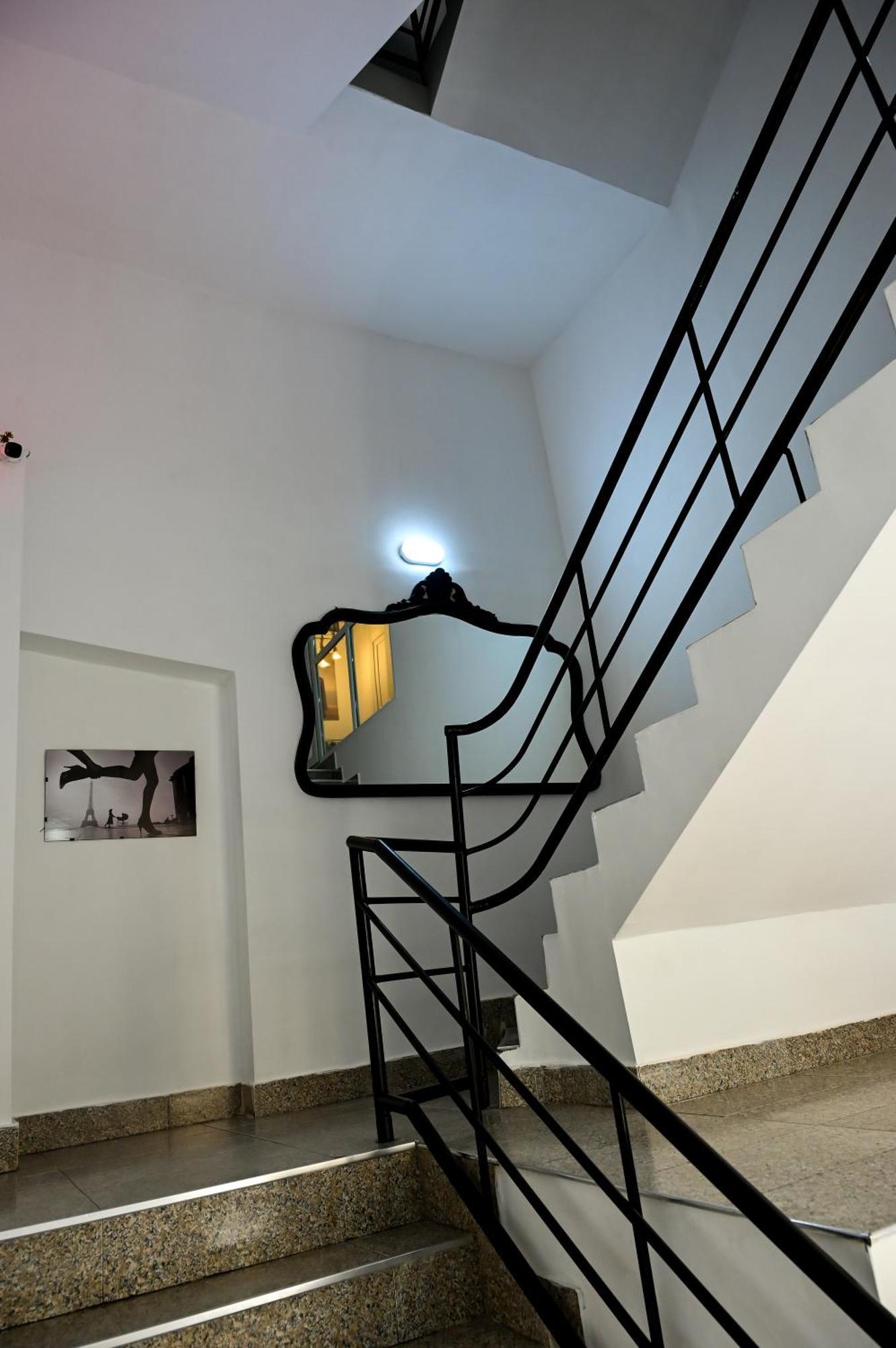 Starhostel Kutaisi Esterno foto
