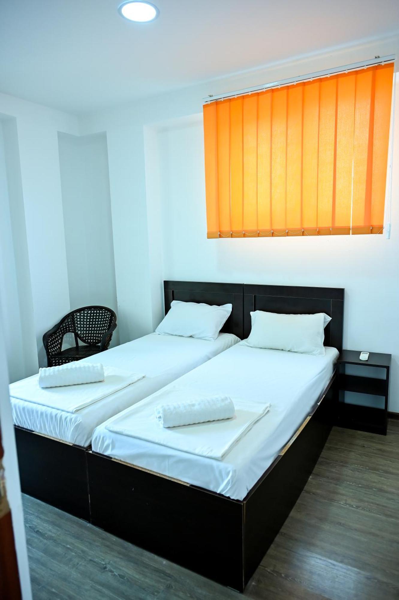 Starhostel Kutaisi Esterno foto