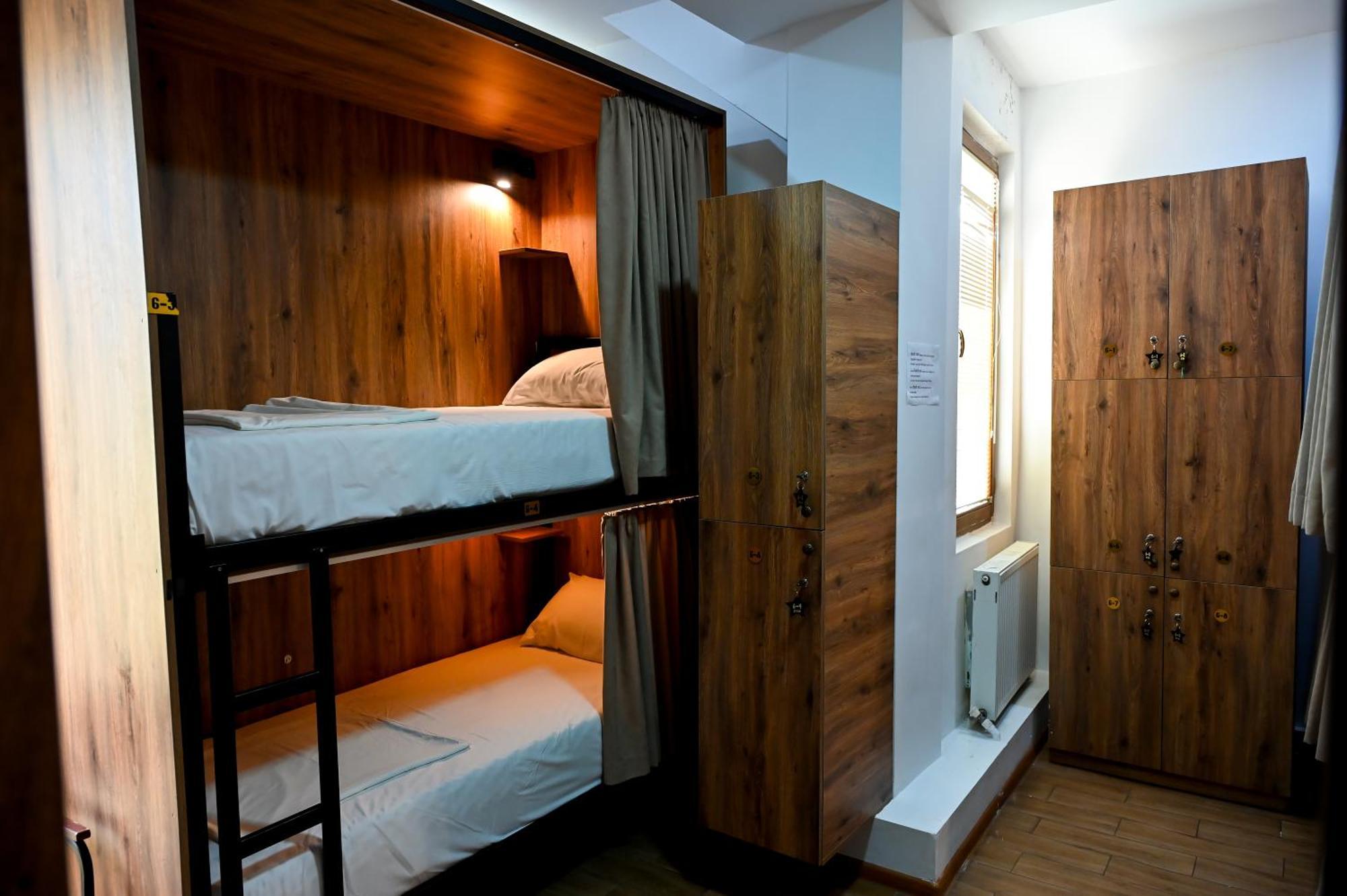 Starhostel Kutaisi Esterno foto