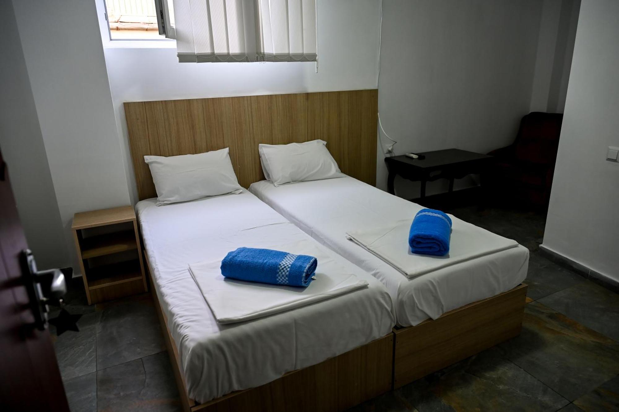 Starhostel Kutaisi Esterno foto