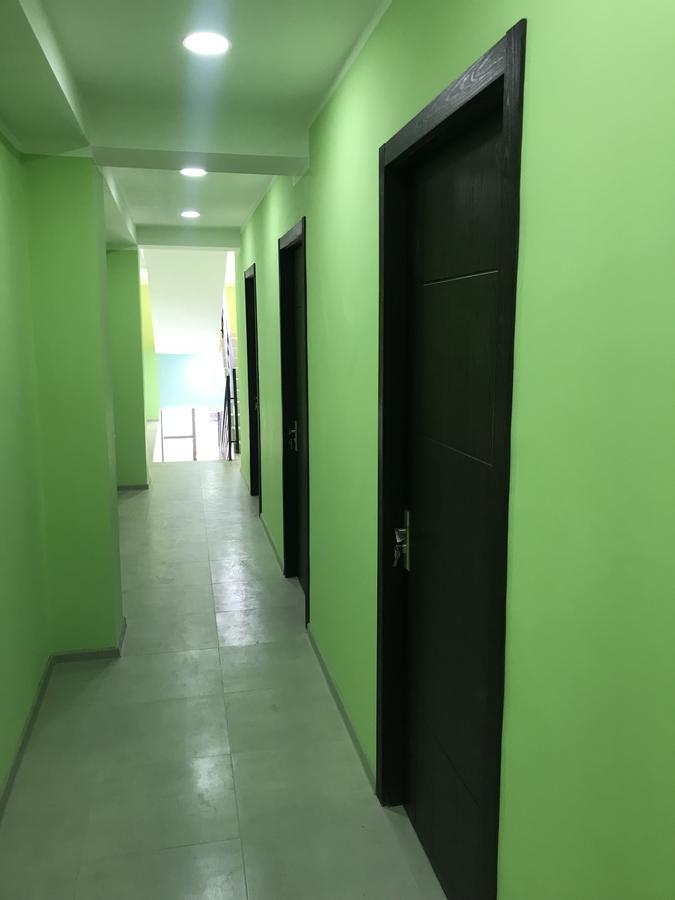 Starhostel Kutaisi Esterno foto